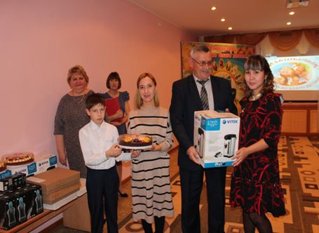 Вручение подарков